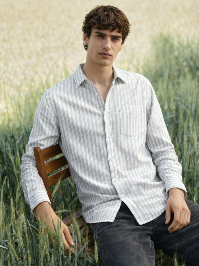 Men's Grey Relaxed Fit Vertical Stripes Casual Shirt
