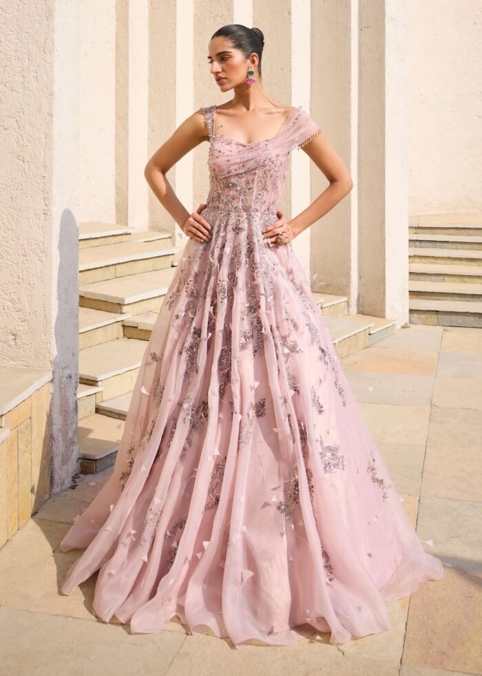 Petal ?lan mauve gown