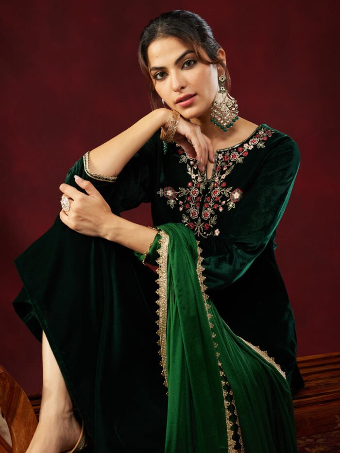 Women's Bottle Green Velvet Yoke Embroidery Three Quarter Sleeves Kurta Set