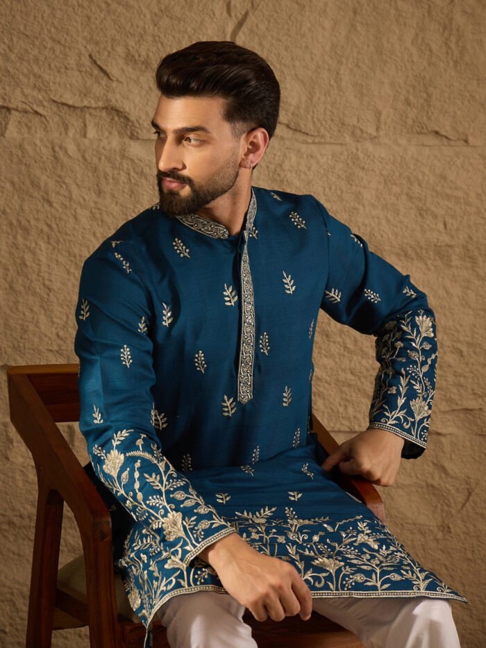 Men's Blue Vertican Solid Embroidered Straight Kurta