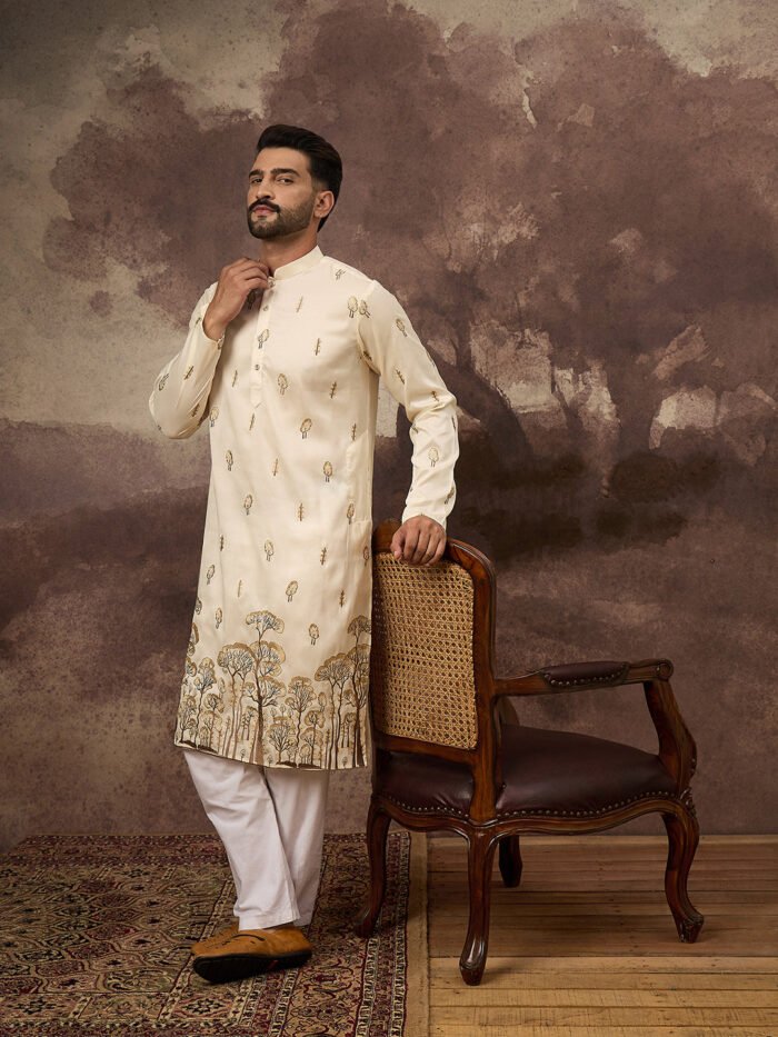 Men's Ethnic Bay White Silk Blend Solid Embroidered Straight Kurta