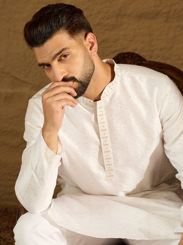 Men's White Silk Blend Solid Printed Straight Kurta