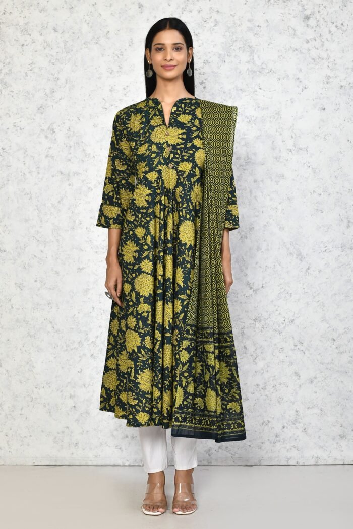 Women's Green Cotton Floral Printed Anarkali Kurta With Dupatta