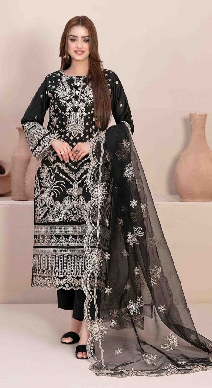 Women's Black Embroidered Georgette Semi-Stitched Pakistani Salwar Suit