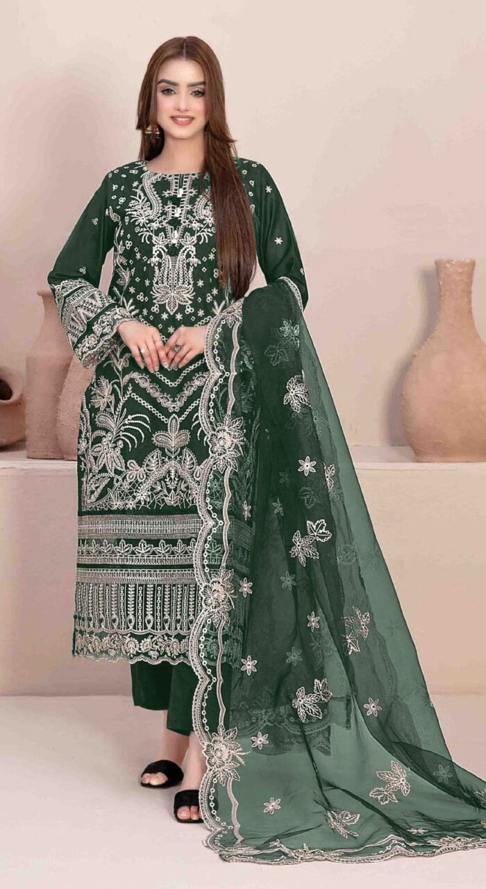 Women's Green Embroidered Georgette Semi-Stitched Pakistani Salwar Suit