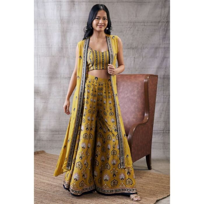 Hello Hi Sarouk Embroidered Co-Ord Jacket (Set of 3)