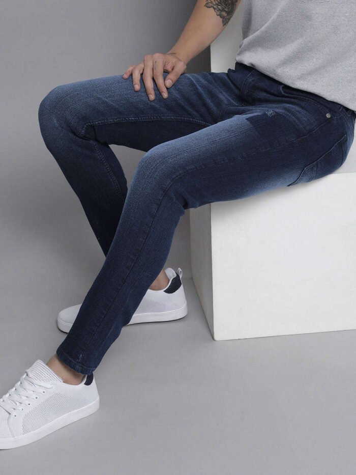 Men's Dark Blue Skinny Fit Solid Casual Jeans