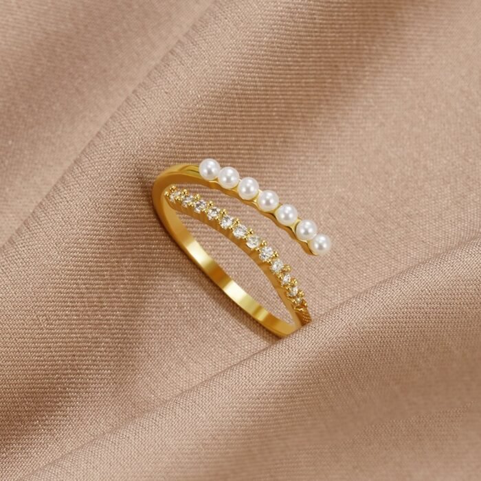 ?Wrap Me? Pearl & Crystal Ring